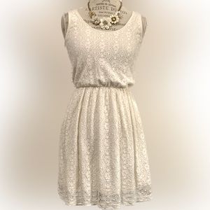 🌼 Cream Lace Dress - Perfect for Spring